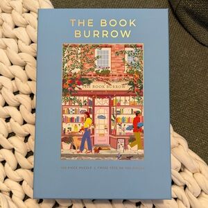 Hobbry The Book Burrow 500-Piece Puzzle - New unopened box